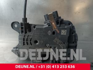 Renault Trafic Türschlossmechanik 2-türig rechts O218916 foto 2