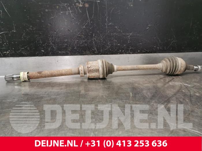 Opel Vivaro Aandrijfas rechts-voor O218927