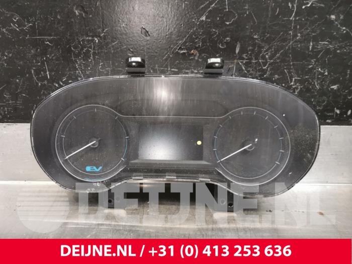 Maxus eDeliver 9 Kilometerteller KM O219128