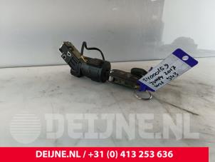 Gebruikte Kontaktslot + Sleutel Citroen Jumpy 2.0 Blue HDI 120 Prijs € 24,20 Inclusief btw aangeboden door van Deijne Onderdelen Uden B.V.