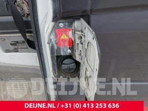 Mercedes Sprinter Tank cap cover O219337 photo 2