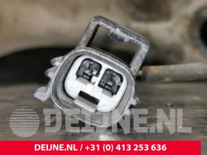 Volvo V70 Knuckle, front left O219338 photo 3
