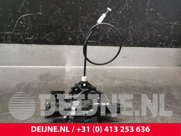 Maxus eDeliver 9 Slotmechaniek achterdeur Bus-Bestel O219351
