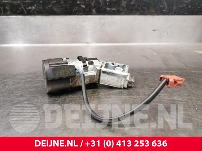 Peugeot Expert Zündschloss+Schlüssel O219630