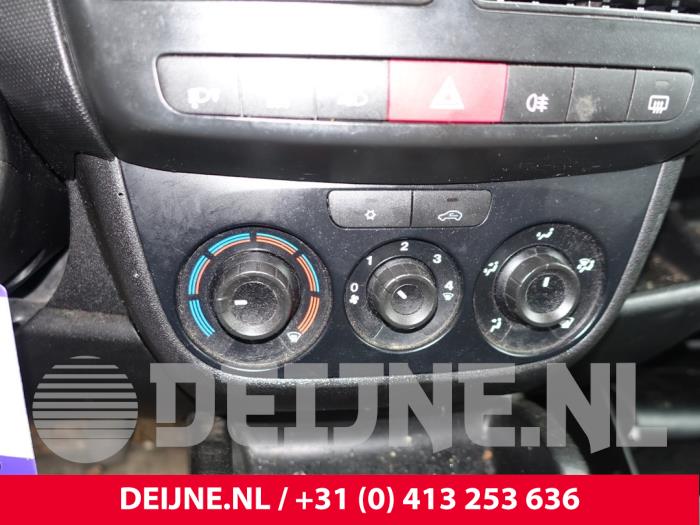 Opel Combo Heizung Bedienpaneel O219715