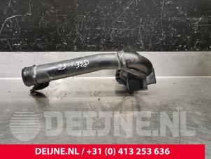 Gebruikte Intercooler Buis Citroen Jumpy 2.0 Blue HDI 180 Prijs € 36,30 Inclusief btw aangeboden door van Deijne Onderdelen Uden B.V.