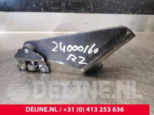 Gebruikte Schuifdeurrol rechts Renault Trafic (1FL/2FL/3FL/4FL) 1.6 dCi 90 Prijs € 72,60 Inclusief btw aangeboden door van Deijne Onderdelen Uden B.V.