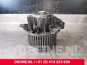 Ford Transit Custom Heating and ventilation fan motor O219877 photo 2