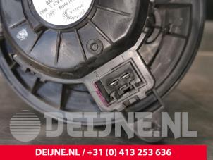 Ford Transit Custom Heating and ventilation fan motor O219877 photo 3
