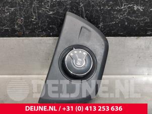 Gebruikte Pook Peugeot Expert (V1/VA/VB/VE/VF/VT/VY) 1.6 Blue HDi 95 16V Prijs € 90,75 Inclusief btw aangeboden door van Deijne Onderdelen Uden B.V.