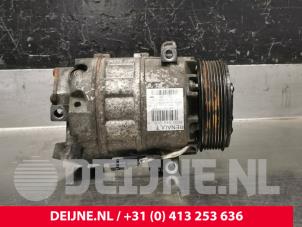 Gebruikte Pomp Airco Renault Master III (EV/HV/UV/VA/VB/VD/VF/VG/VJ) 2.3 dCi 165 16V FWD Prijs € 121,00 Inclusief btw aangeboden door van Deijne Onderdelen Uden B.V.
