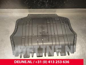 Volkswagen Caddy Motor Beschermplaat O9990002233 foto 2