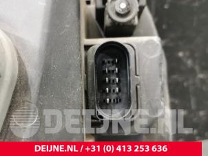 Volkswagen Transporter Scheinwerfer links O220397 foto 3