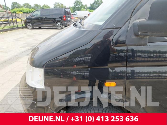 Volkswagen Transporter Kotflügel links vorne O220413