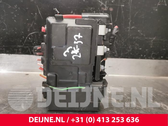 Gebruikte Start/Stop computer Volvo V60 I (FW/GW) 2.4 D6 20V AWD Twin Engine Plug-in Hybrid Prijs € 45,00 Margeregeling aangeboden door van Deijne Onderdelen Uden B.V.