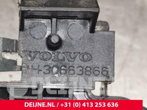 Volvo V50 Portiergreep 4Deurs rechts-achter O220472 foto 3