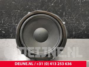 Gebruikte Luidspreker Tesla Model X EV AWD Prijs € 48,40 Inclusief btw aangeboden door van Deijne Onderdelen Uden B.V.