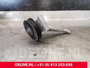 Gebruikte Spanrol V-Snaar Mercedes Sprinter 2t (901/902) 208 CDI 16V Prijs € 36,30 Inclusief btw aangeboden door van Deijne Onderdelen Uden B.V.