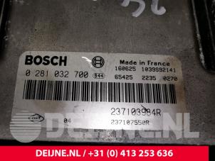 Opel Vivaro Engine management computer O220724 photo 3