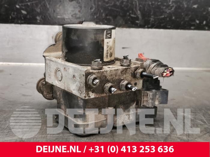 Volkswagen Caddy ABS Pumpe O220745