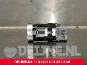 Volkswagen Multivan T7 Start/Stop schakelaar O220782 foto 2