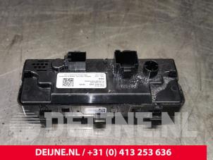 Volkswagen Multivan T7 Heater control panel O220795 photo 2