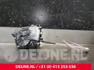 Volkswagen Multivan T7 Schiebetür Motor rechts O220842 foto 2