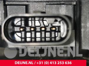 Volkswagen Multivan T7 Central locking motor O220848 photo 3