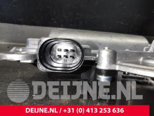 Volkswagen Multivan T7 Sluithulpmotor achterklep O220850 foto 3