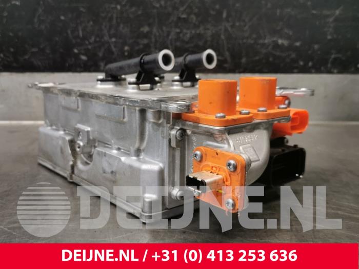 Volkswagen Multivan T7 Batterieladegerät O220853