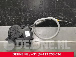 Volkswagen Multivan T7 Sliding door motor, left O220857 photo 2