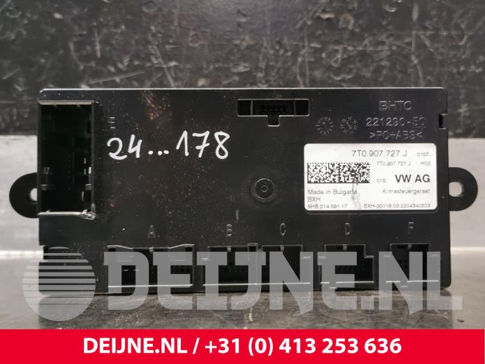 Volkswagen Multivan T7 Climatronic module O220858