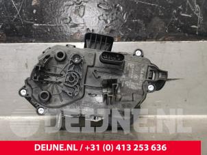 Volkswagen Multivan T7 Sliding door lock mechanism, left O220860 photo 2