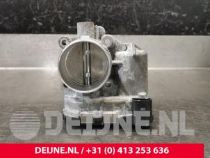 Gebruikte Gasklephuis Volvo V40 (MV) 1.6 T2 GTDi 16V Prijs € 50,00 Margeregeling aangeboden door van Deijne Onderdelen Uden B.V.