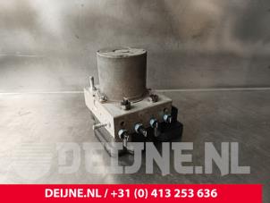 Mercedes Vito ABS Pomp O220938 foto 3