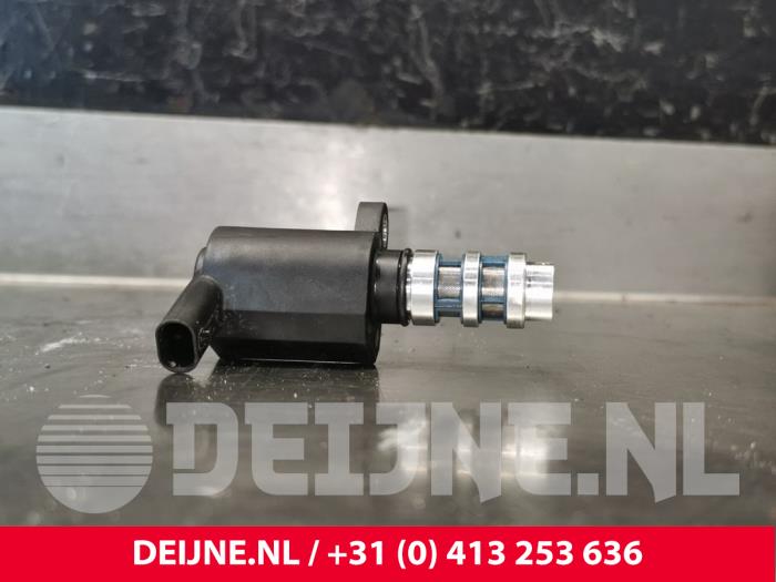 Oliedruk Leiding van een Volkswagen Caddy Cargo V (SBA/SBH) 2.0 TDI BlueMotionTechnology 2021