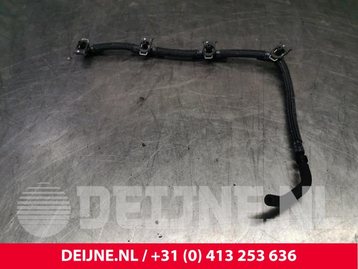 Volkswagen Caddy Fuel return line O221049