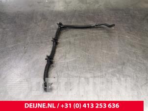 Volkswagen Caddy Fuel return line O221049 photo 2