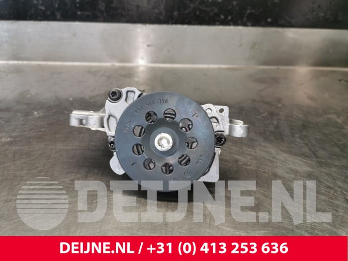 Volkswagen Caddy Oliepomp O221056