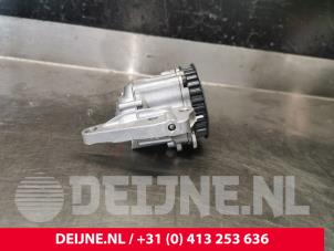 Volkswagen Caddy Ölpumpe O221056 foto 3