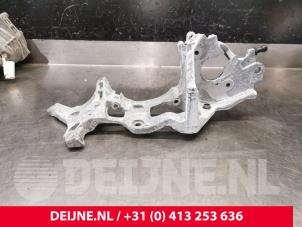 Volkswagen Caddy Aircopomp Steun O221065 foto 2