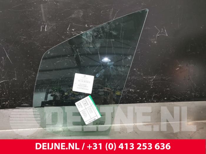 Opel Vivaro Quarter light, front left O9990002249