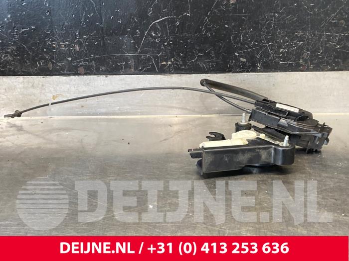 Tesla Model X Türschlossmechanik 4-türig links hinten O221154