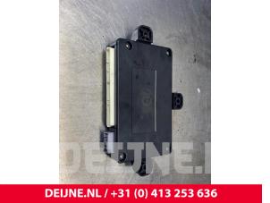 Tesla Model X Central door locking module O221156 photo 3