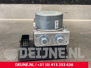 Gebruikte ABS Pomp Cupra Born 58 e-boost Prijs € 363,00 Inclusief btw aangeboden door van Deijne Onderdelen Uden B.V.