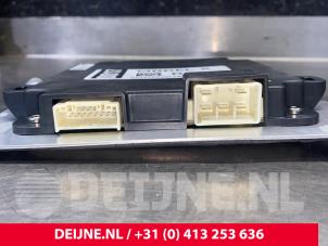 Tesla Model X Central door locking module O221227 photo 3
