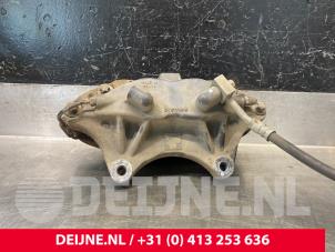 Tesla Model X Remklauw (Tang) links-voor O221238 foto 3