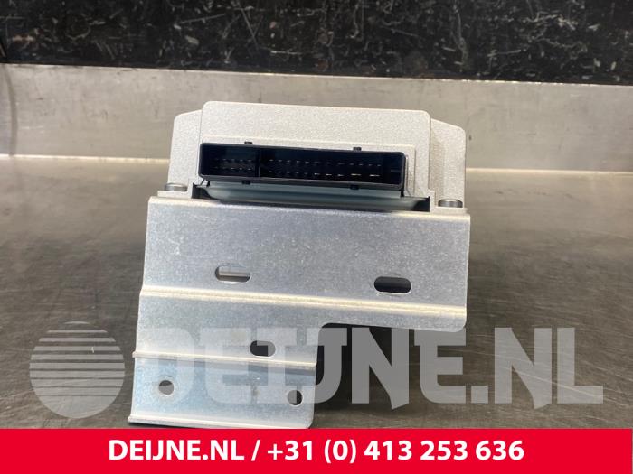 Tesla Model X Radio versterker O221241