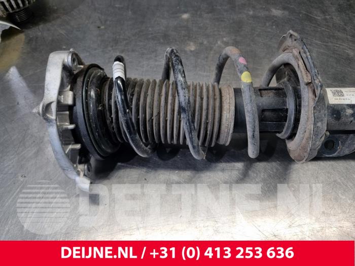 Cupra Born Front shock absorber rod, right O221296