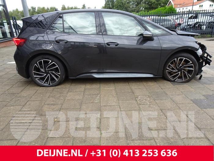 Cupra Born Dreieckfenster rechts vorne O221309